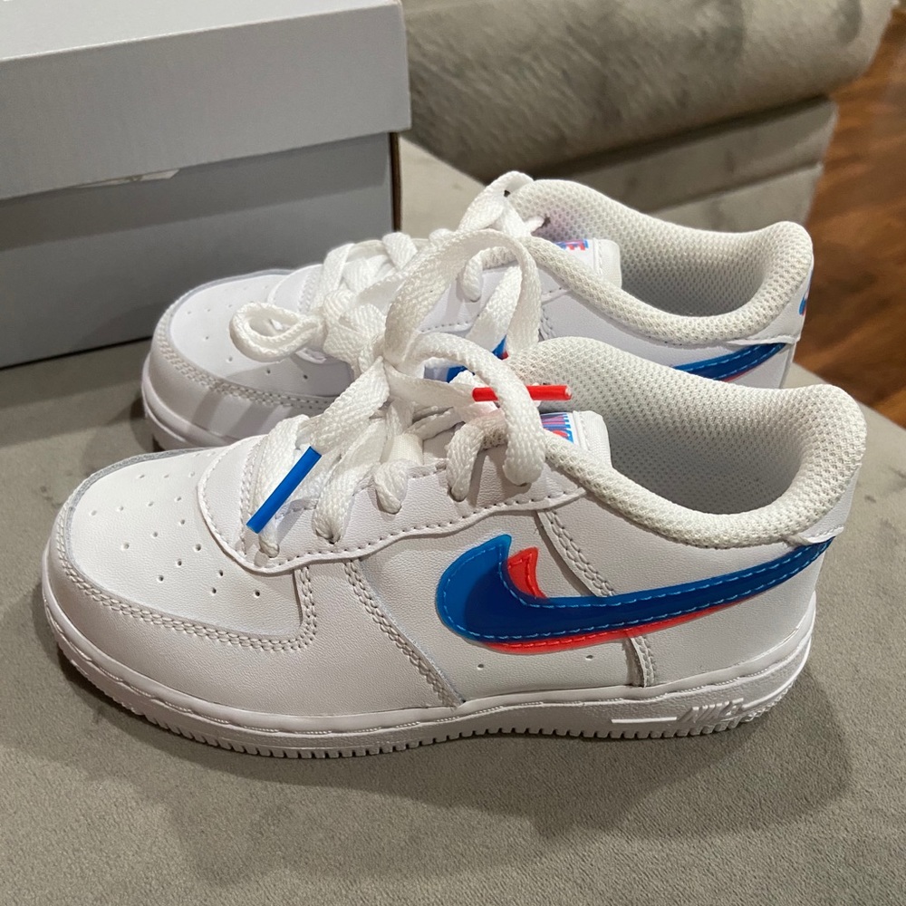 BRAND NEW! Kids Nike Air Force 1